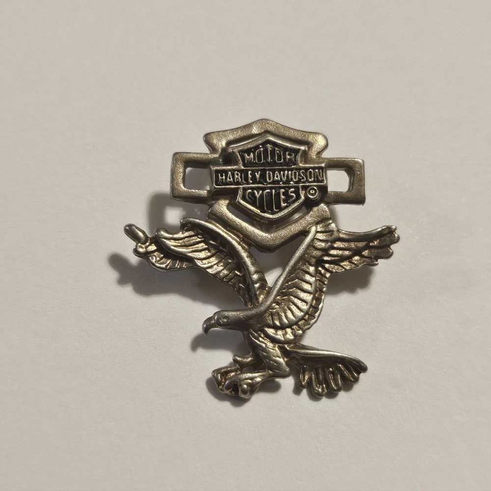 Harley-Davidson Eagle below Bar and Shield Logo Sterling Silver Pendant 925 S